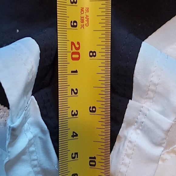 GIRLS 100% Polyester UA Black Sprint Shorts With White Trim - Size Small - Picture 4 of 6